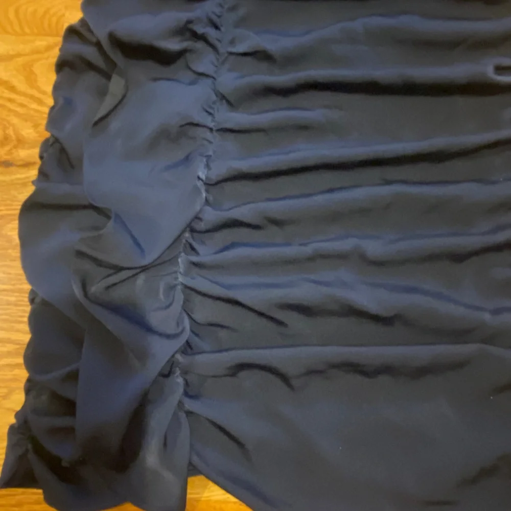 Express dress - Picture 2 of 4